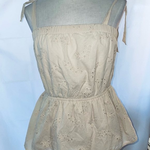 Maurice’s Ivory Eyelet Summer top size M cotton - Picture 7 of 7